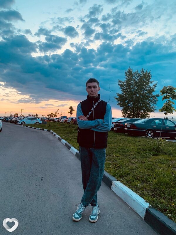Максим