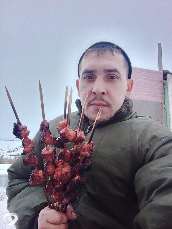 Толя