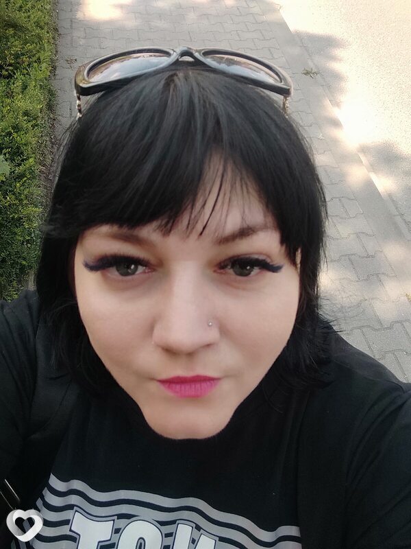 Надя