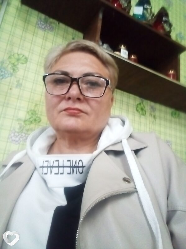 Аня