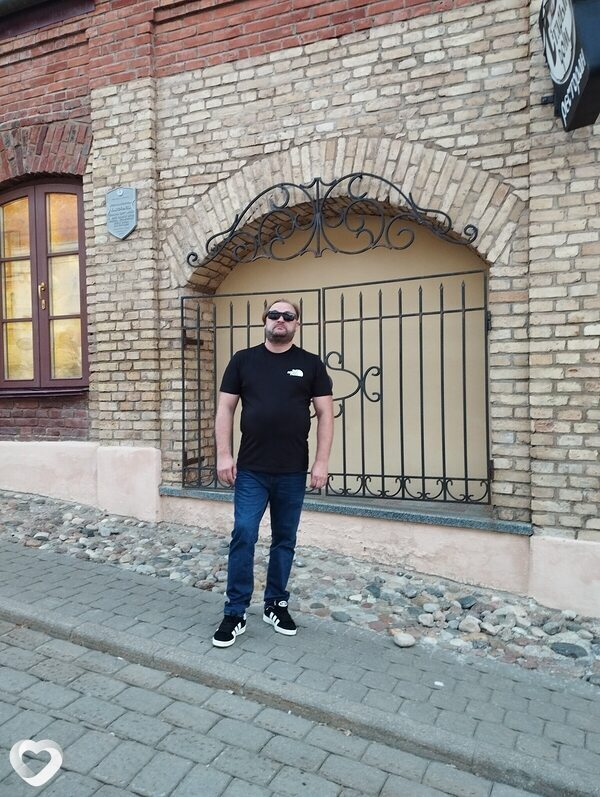 Виктор