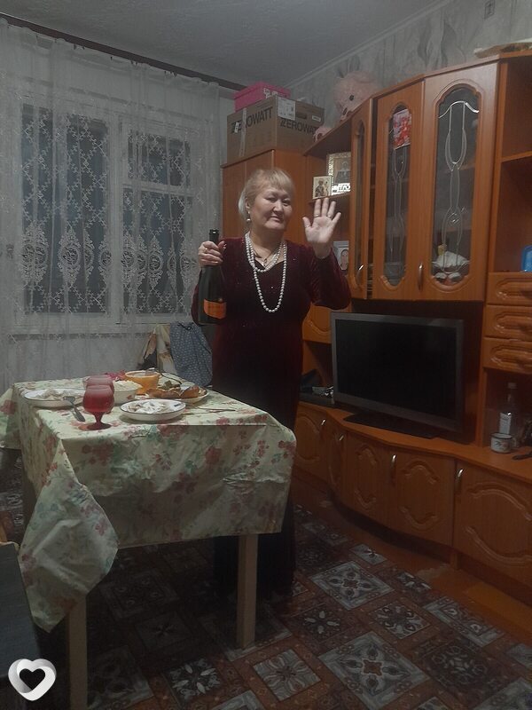 Ева