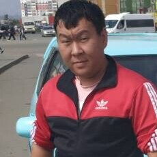 Юрий