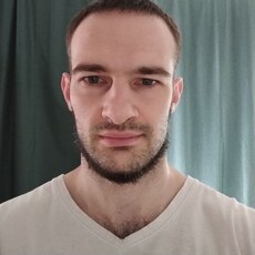 Артём