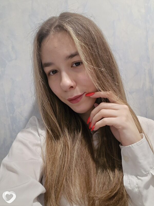 Аня