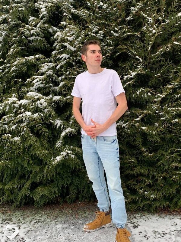 Толя