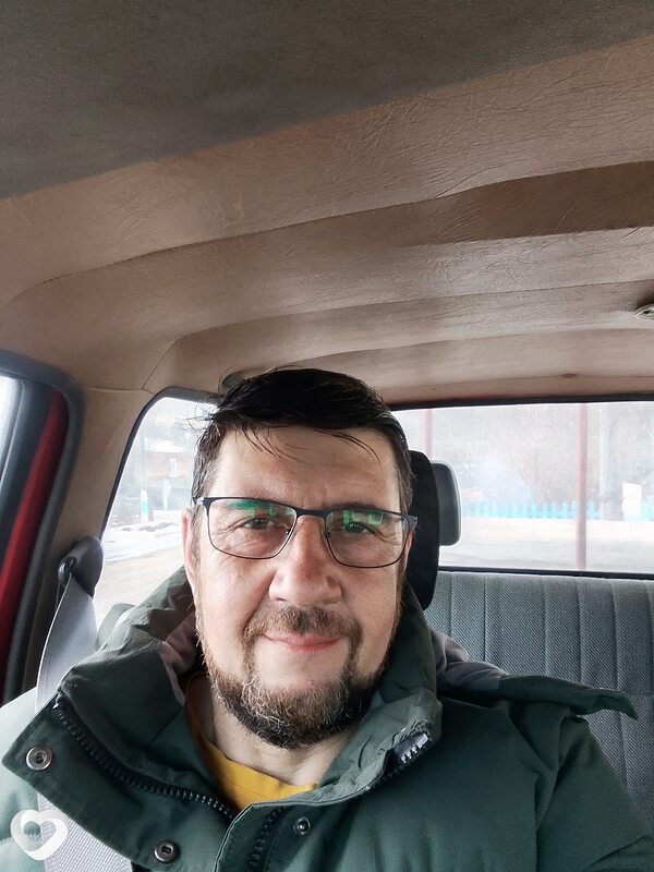 Толя
