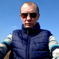 Артём