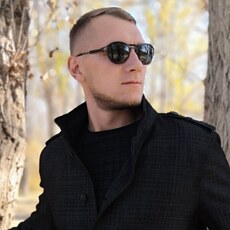 Артём