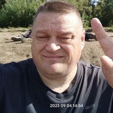 Артём