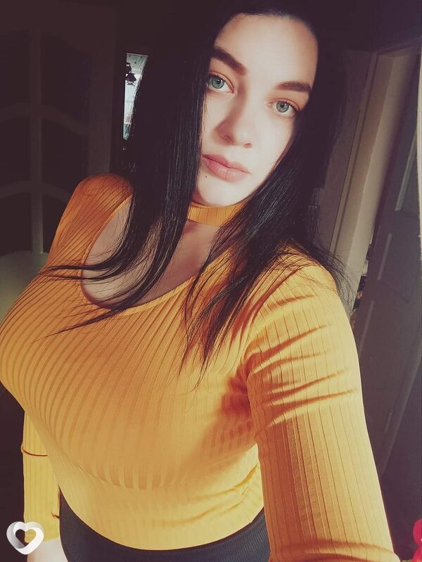 Аня
