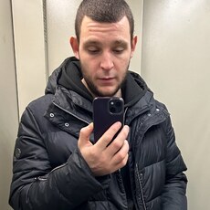 Артём
