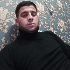 Артём