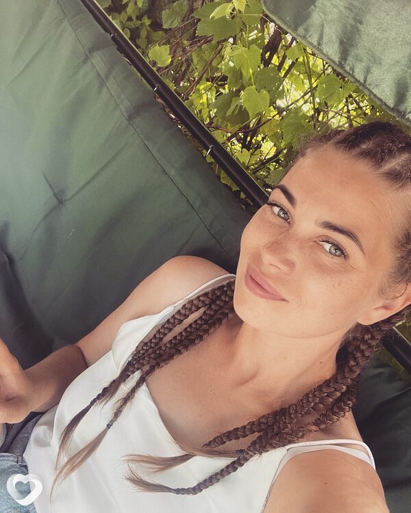 Ева