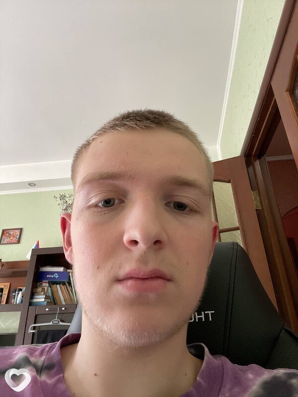 Лёня