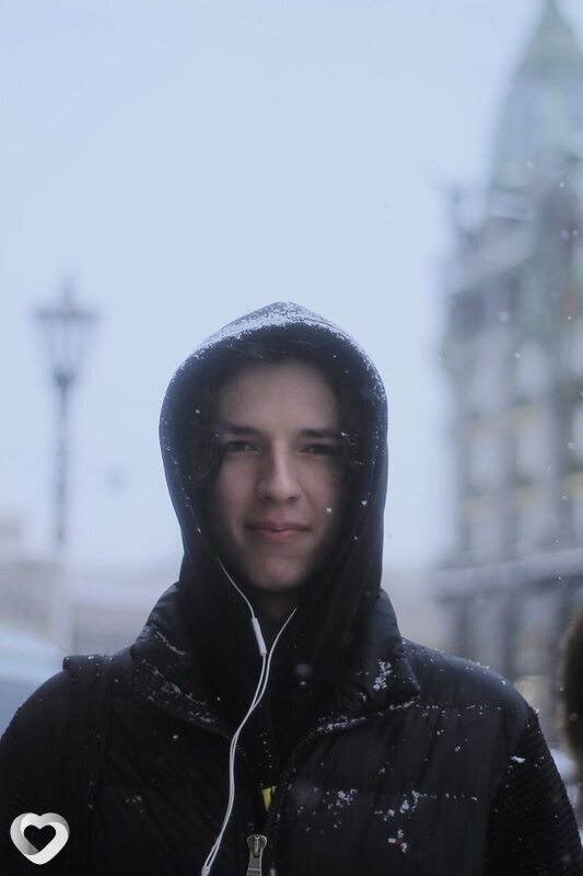 Толя