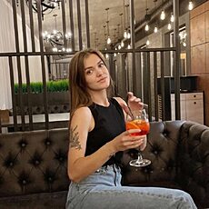 Аня