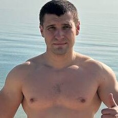 Артём