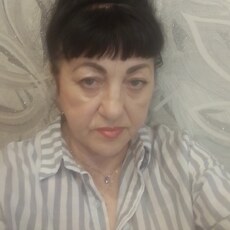 Полина