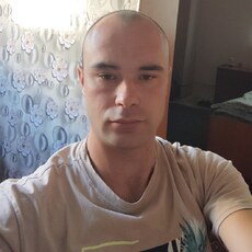 Артём