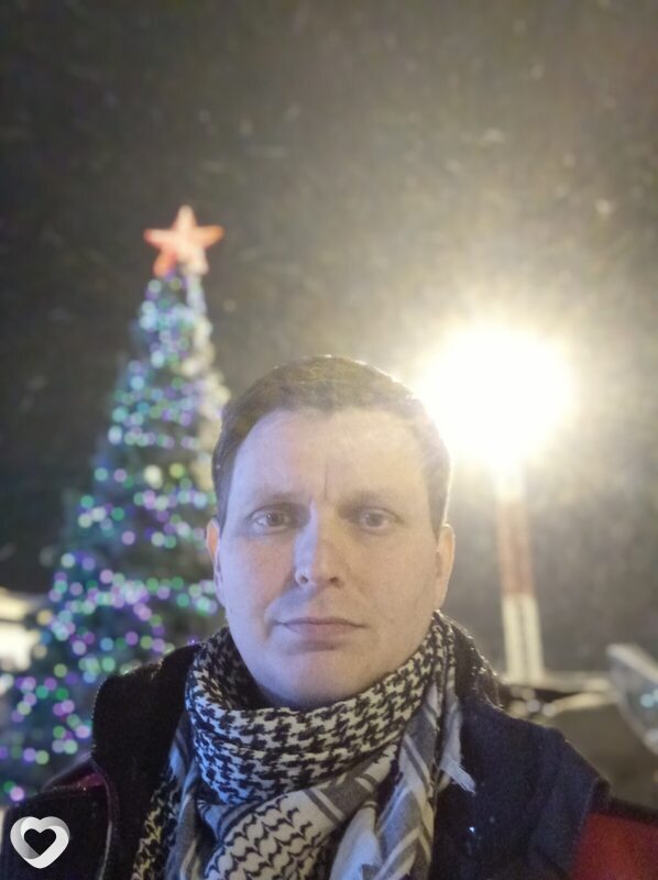 Артём