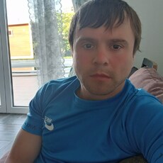 Артём