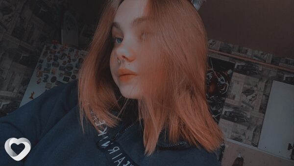 Оля