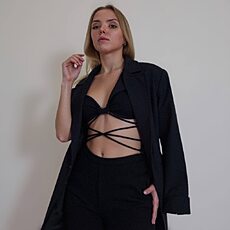 Валя