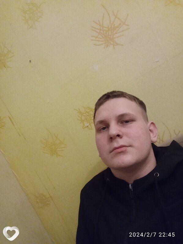 Артём