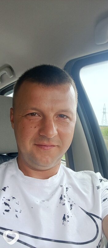 Артём