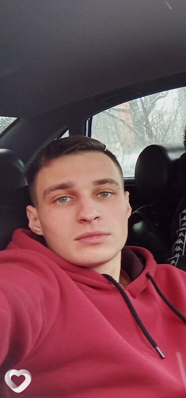 Артём