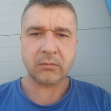 Артём