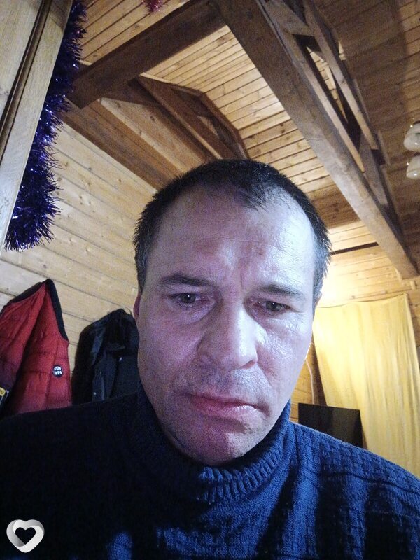 Артём
