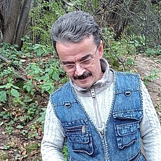 Валя